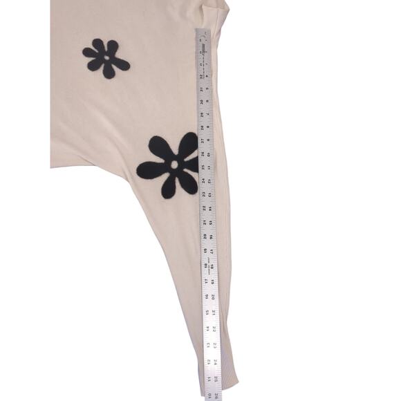 Aaeda Floral Print Over Sized Mock Neck Sweater with Flowers Medium Super Soft - Picture 4 of 7